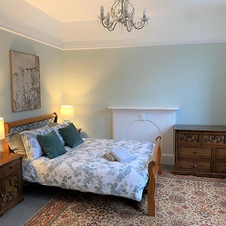 Villa With Park Views Close To Liverpool Centre Екстер'єр фото