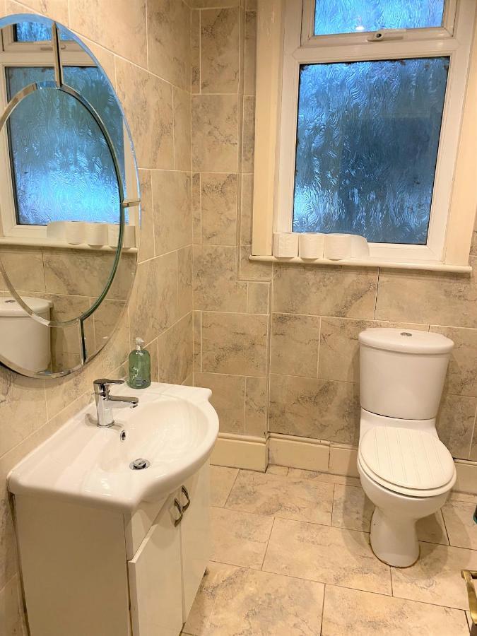 Villa With Park Views Close To Liverpool Centre Екстер'єр фото