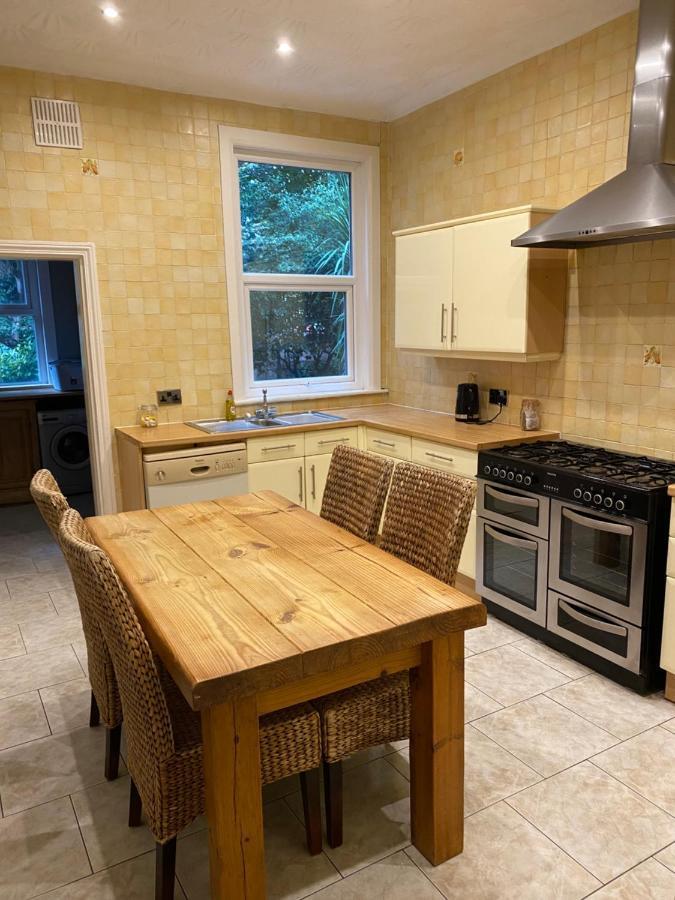 Villa With Park Views Close To Liverpool Centre Екстер'єр фото