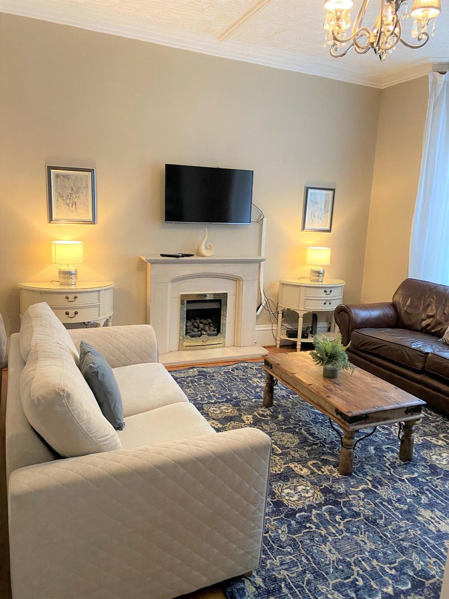 Villa With Park Views Close To Liverpool Centre Екстер'єр фото